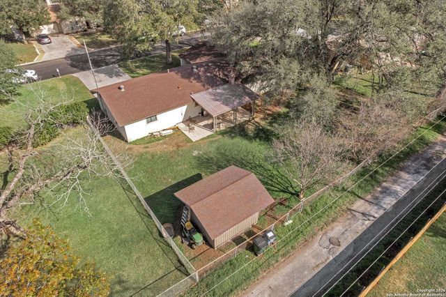 1423 Dove, Seguin, TX 78155