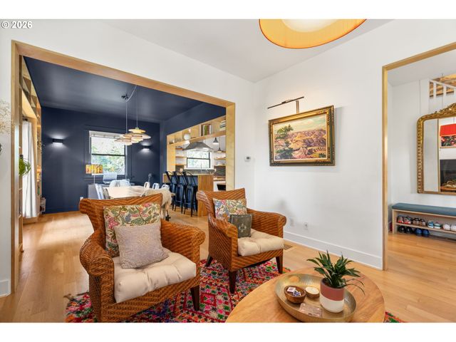 1105 Se NEHALEM St, Portland, OR 97202