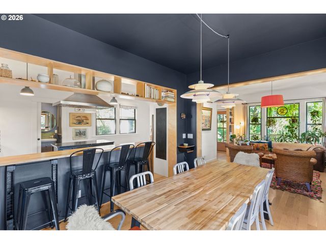 1105 Se NEHALEM St, Portland, OR 97202