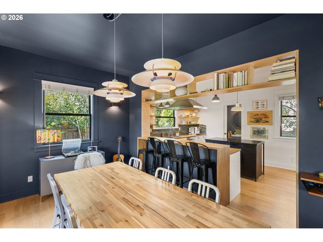 1105 Se NEHALEM St, Portland, OR 97202