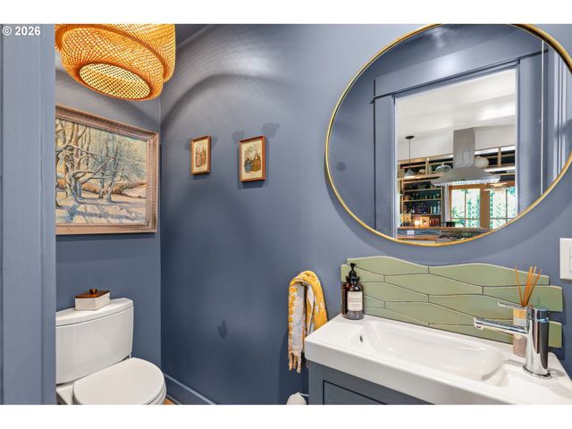 1105 Se NEHALEM St, Portland, OR 97202