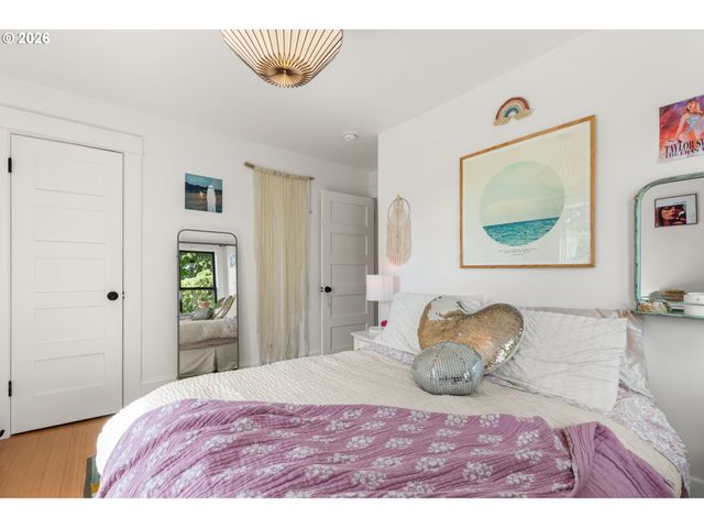 1105 Se NEHALEM St, Portland, OR 97202