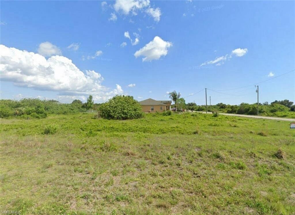 340 Pomona ST, LEHIGH ACRES, FL 33974 — photo 2