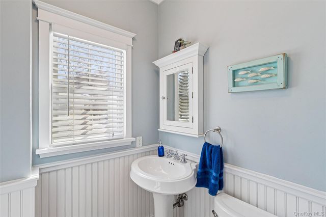 38 Baycrest Avenue, East Quogue, NY 11942