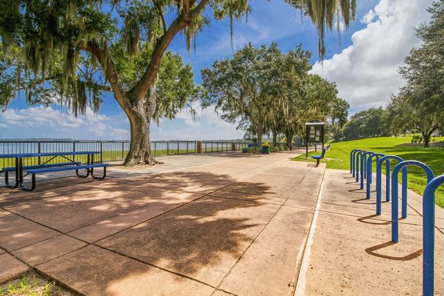 12615 CROWN POINT CIRCLE, Clermont, FL 34711