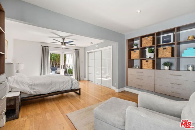 516 N Mansfield Avenue, Los Angeles, CA 90036