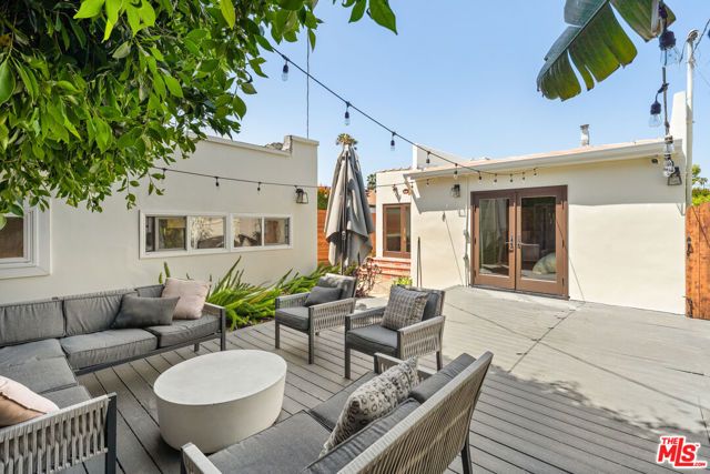 516 N Mansfield Avenue, Los Angeles, CA 90036
