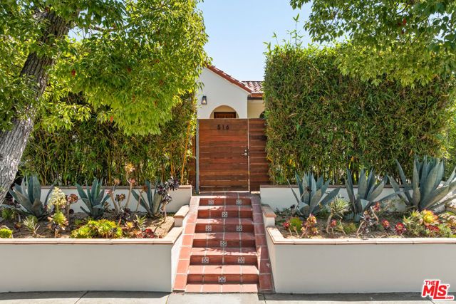 516 N Mansfield Avenue, Los Angeles, CA 90036