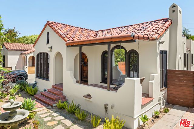 516 N Mansfield Avenue, Los Angeles, CA 90036