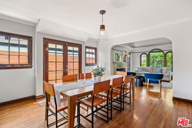 516 N Mansfield Avenue, Los Angeles, CA 90036