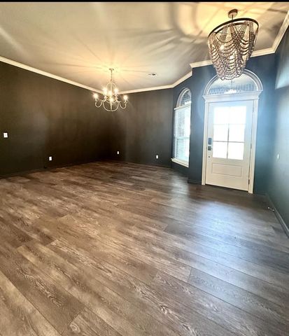 2021 Raineys Boulevard, Edmond, OK 73025