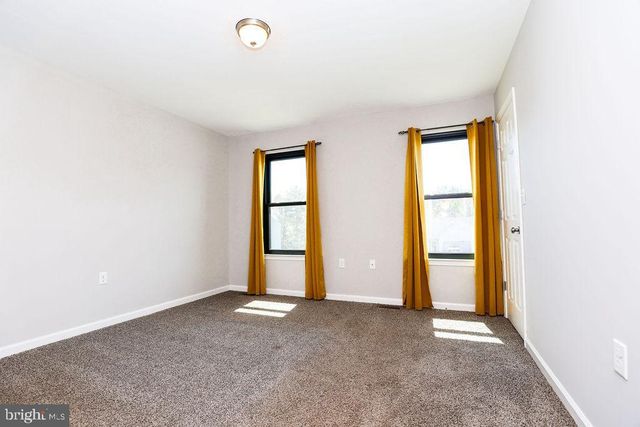 2070 WYATT CIR, Dover, PA 17315