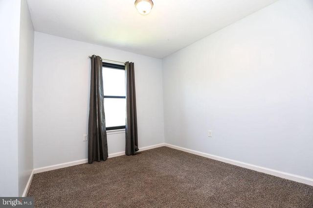 2070 WYATT CIR, Dover, PA 17315