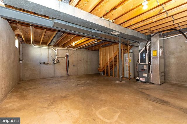 2070 WYATT CIR, Dover, PA 17315