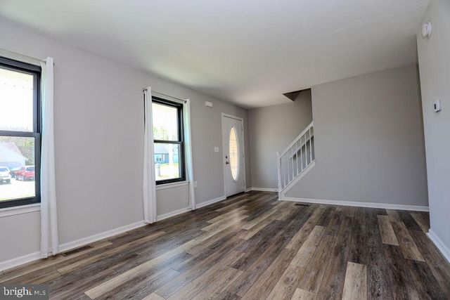 2070 WYATT CIR, Dover, PA 17315