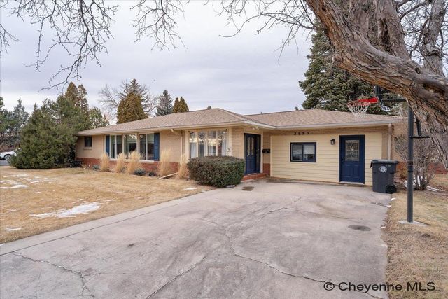 3695 DOVER RD, Cheyenne, WY 82001