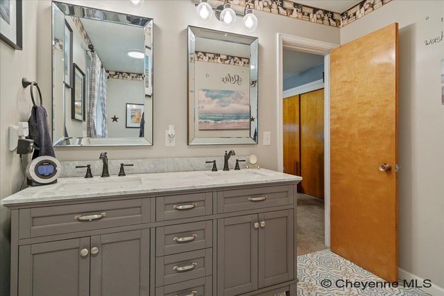 3695 DOVER RD, Cheyenne, WY 82001