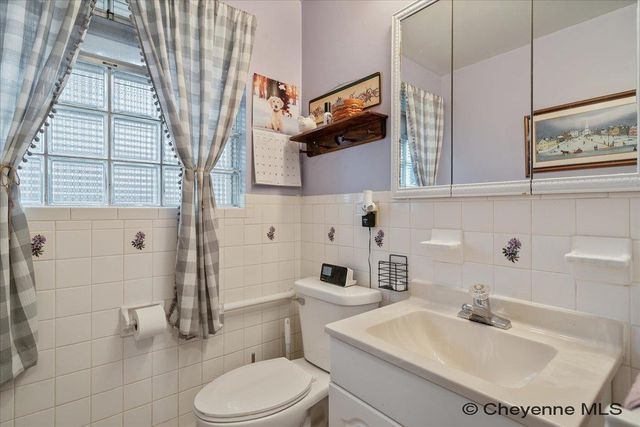 3695 DOVER RD, Cheyenne, WY 82001