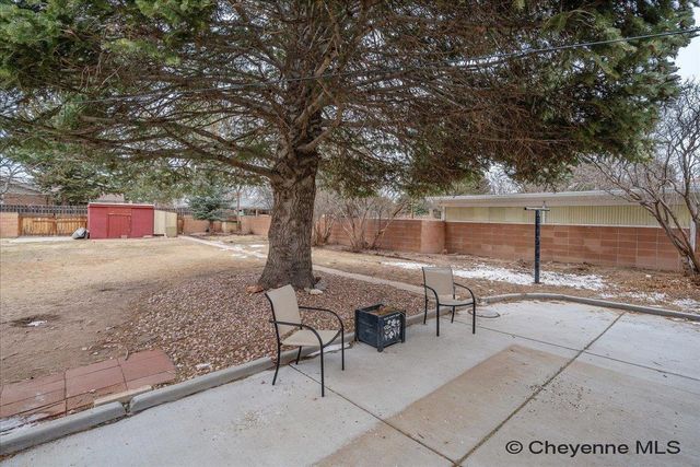 3695 DOVER RD, Cheyenne, WY 82001