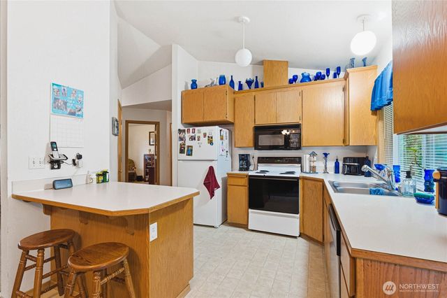 13325 105th Avenue Ct E, Puyallup, WA 98374