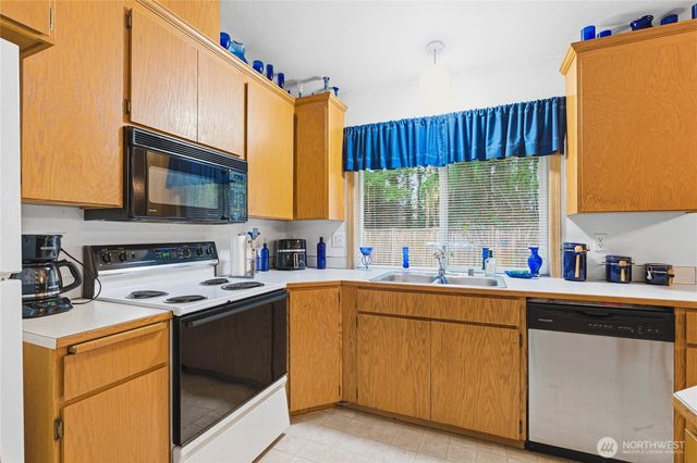 13325 105th Avenue Ct E, Puyallup, WA 98374