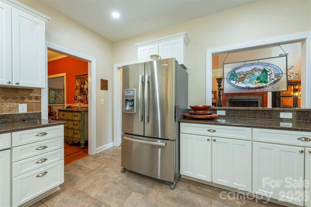 25 Deer Trail Way, Fairview, NC 28730