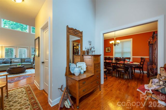 25 Deer Trail Way, Fairview, NC 28730