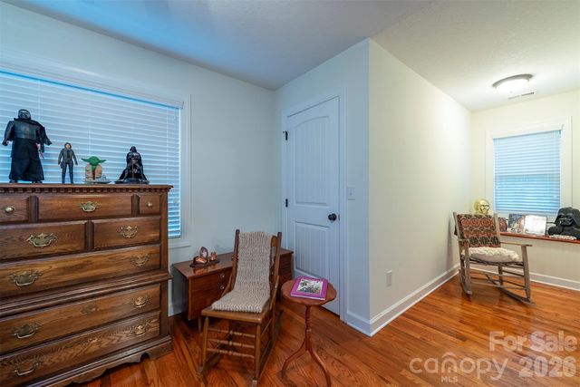 25 Deer Trail Way, Fairview, NC 28730