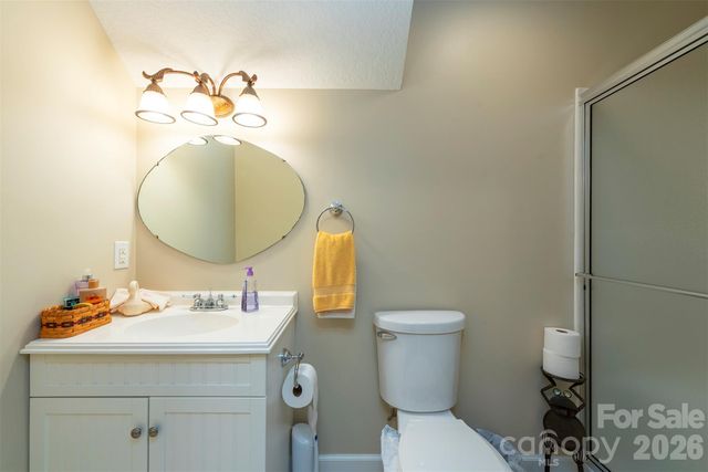 25 Deer Trail Way, Fairview, NC 28730