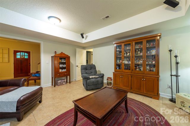 25 Deer Trail Way, Fairview, NC 28730