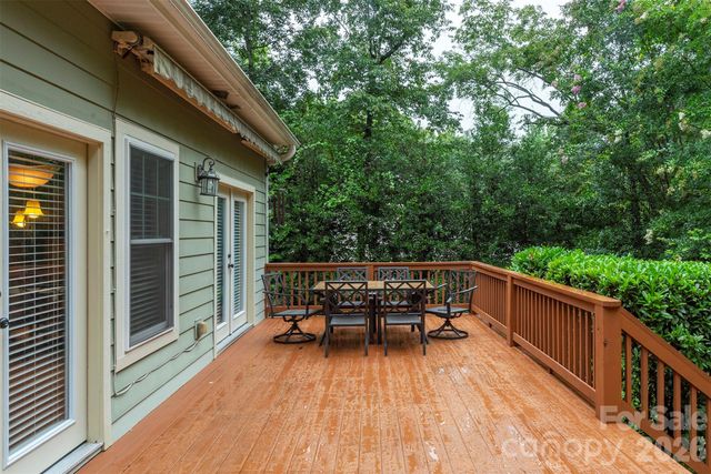 25 Deer Trail Way, Fairview, NC 28730