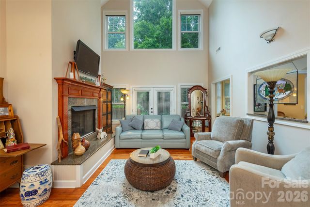 25 Deer Trail Way, Fairview, NC 28730