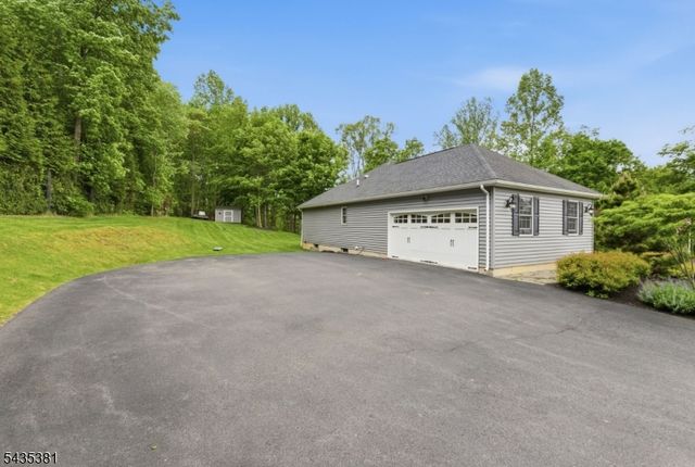 309 Turkey Top Rd, Lebanon Twp., NJ 07865