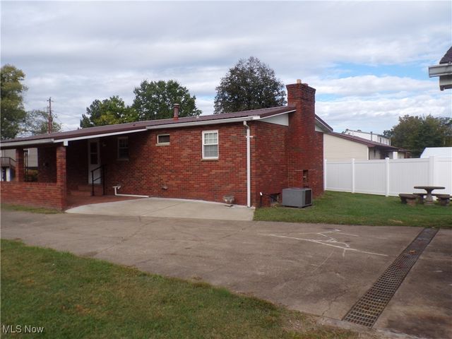 4313 11th Avenue, Parkersburg, WV 26101