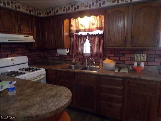 4313 11th Avenue, Parkersburg, WV 26101