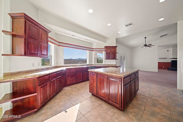 2225 W HIGHRIDGE Road, Wickenburg, AZ 85390