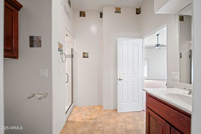 2225 W HIGHRIDGE Road, Wickenburg, AZ 85390