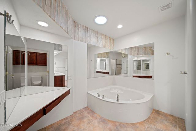 2225 W HIGHRIDGE Road, Wickenburg, AZ 85390