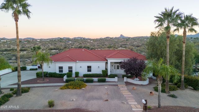 2225 W HIGHRIDGE Road, Wickenburg, AZ 85390