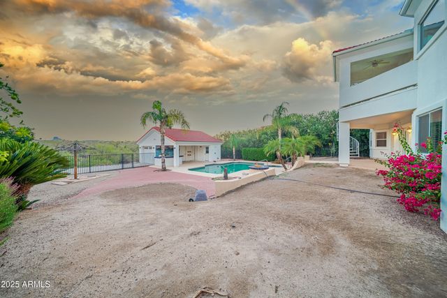 2225 W HIGHRIDGE Road, Wickenburg, AZ 85390