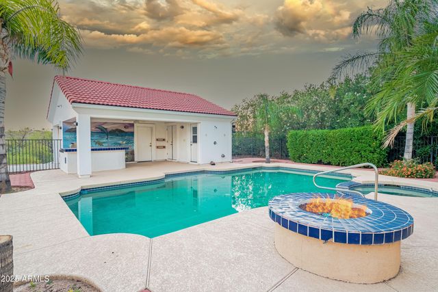 2225 W HIGHRIDGE Road, Wickenburg, AZ 85390