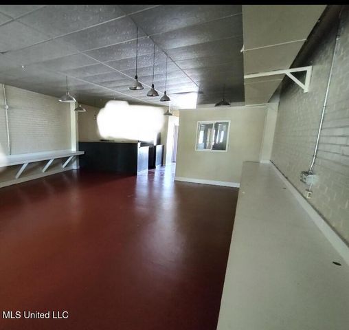 5013 Main Street, Moss Point, MS 39563