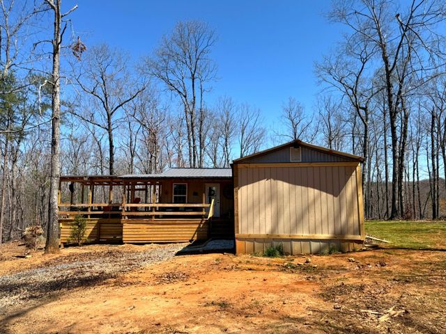 1419 Parkwood CT, Huddleston, VA 24104