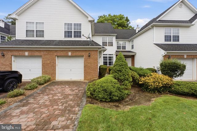 37 SHELLEY CIR, East Windsor, NJ 08520
