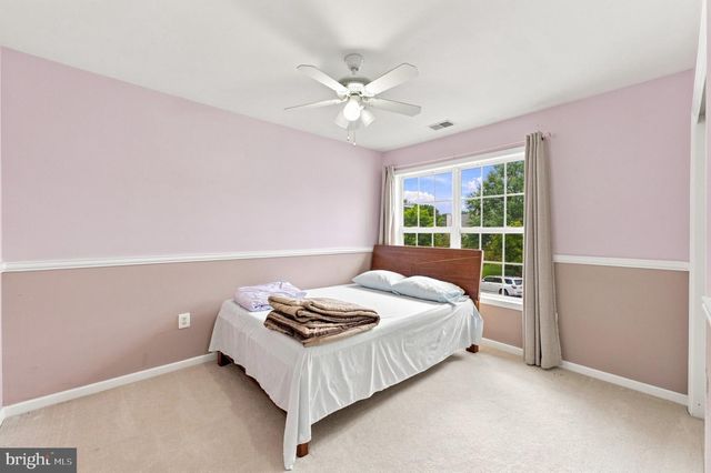 37 SHELLEY CIR, East Windsor, NJ 08520