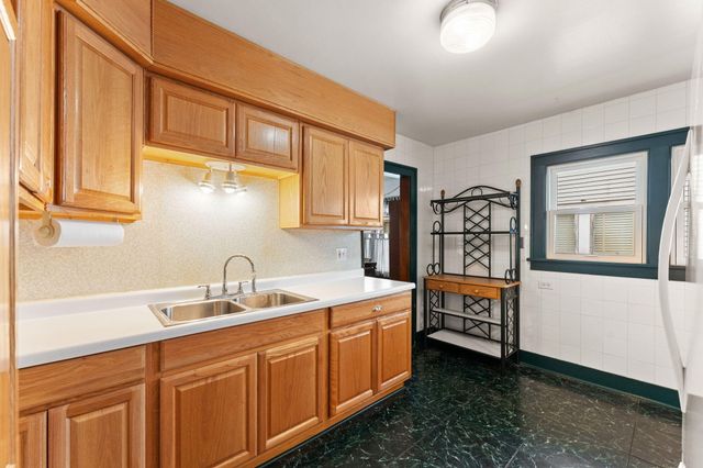 506 Main Street, Hobart, IN 46342