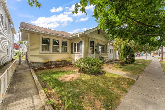 506 Main Street, Hobart, IN 46342