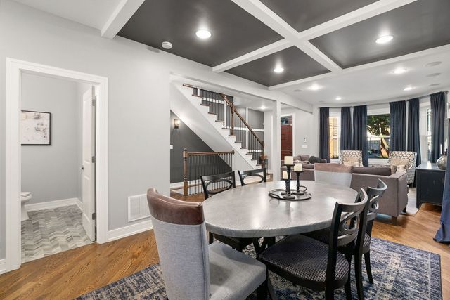 3940 N Christiana Avenue, Chicago, IL 60618