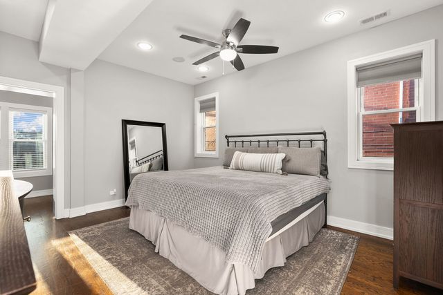 3940 N Christiana Avenue, Chicago, IL 60618