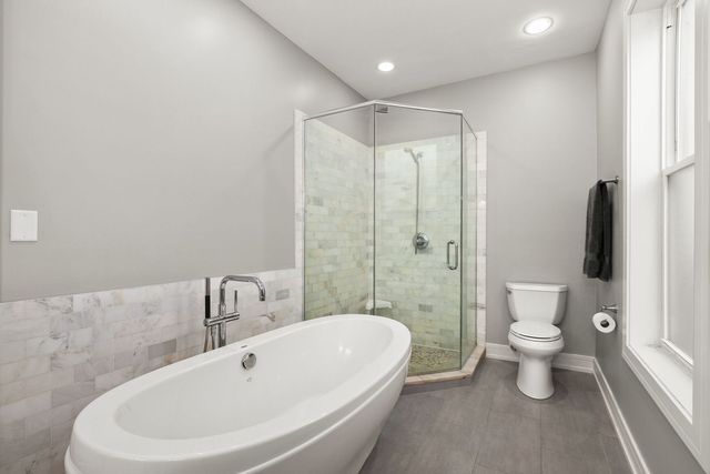 3940 N Christiana Avenue, Chicago, IL 60618